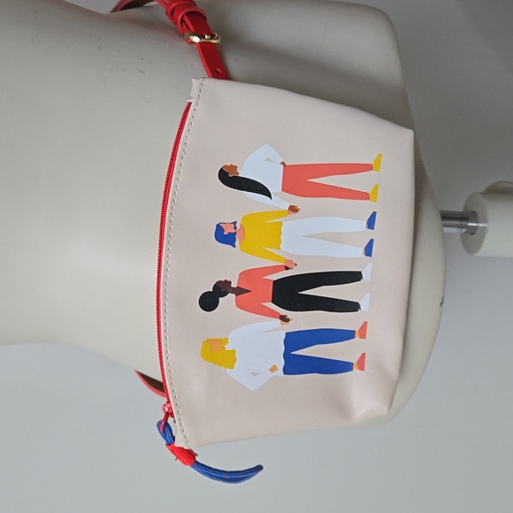 Refashioned Belt Bag ♻️ - Picture 3 of 8